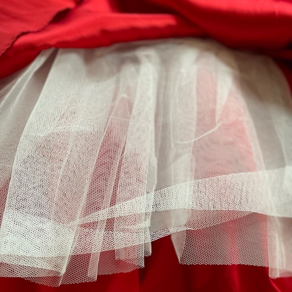 Milano, red, long, formal, prom dress with sequins bodice. Size 10. Has POCKETS! - Picture 9 of 10